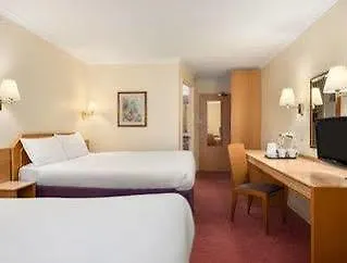 Super 8 By Wyndham Chester East