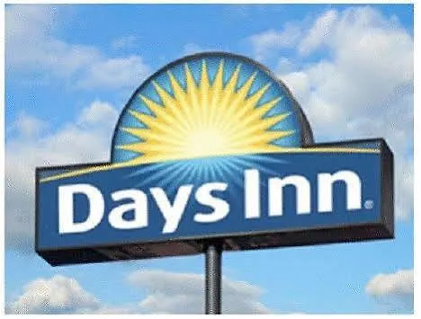 Super 8 By Wyndham Chester East Hotel