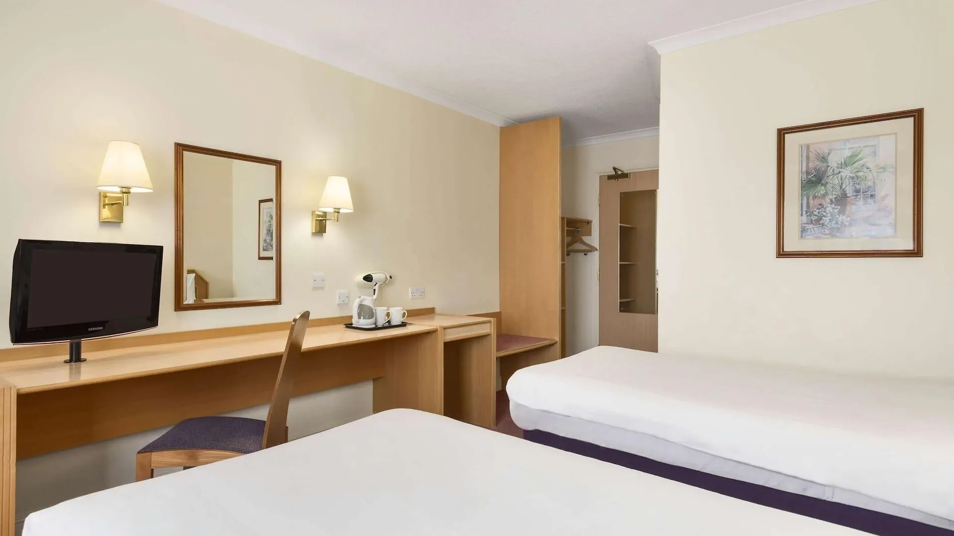 Super 8 By Wyndham Chester East United Kingdom