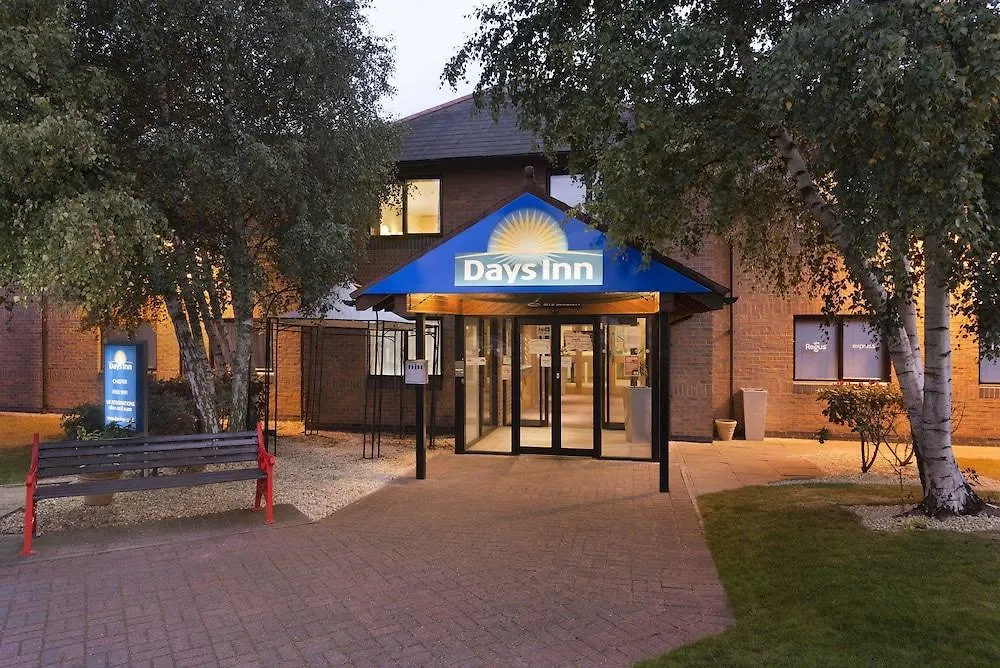Super 8 By Wyndham Chester East Hotel