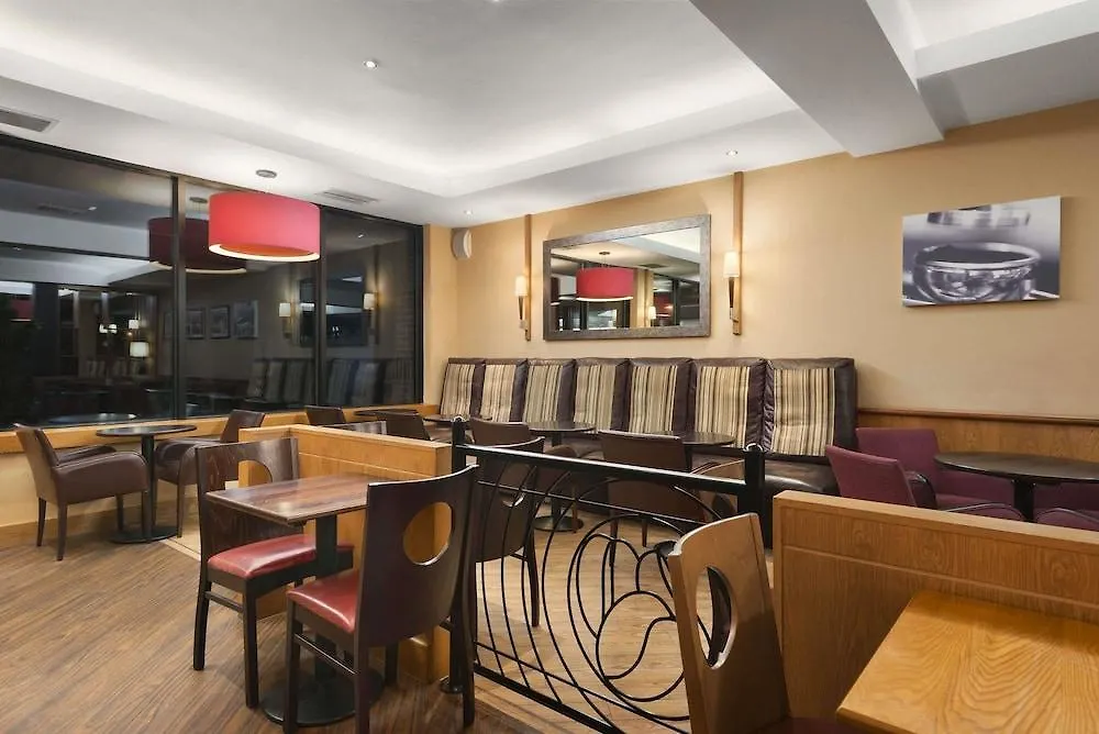 Super 8 By Wyndham Chester East