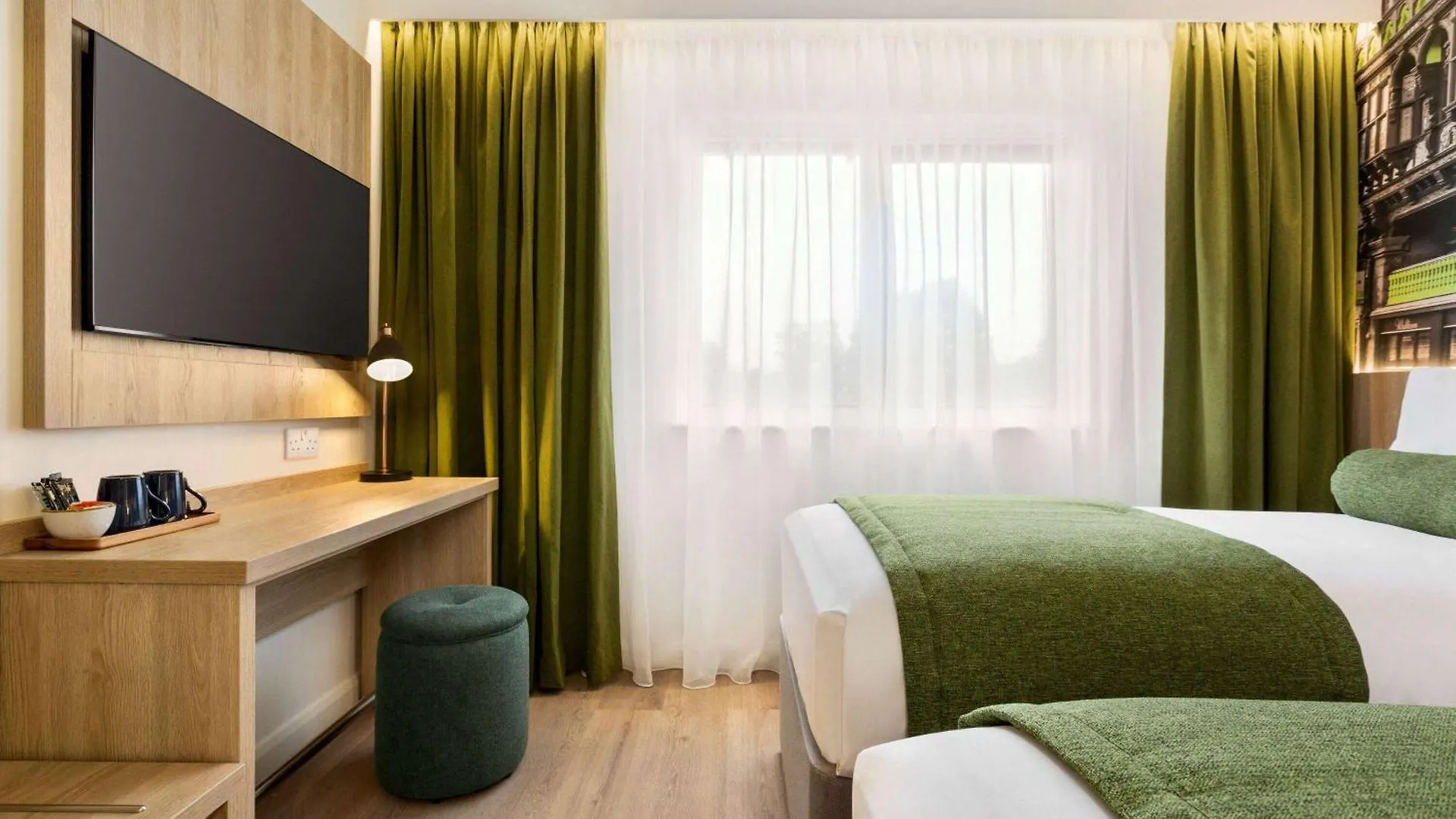 Hotel Super 8 By Wyndham Chester East