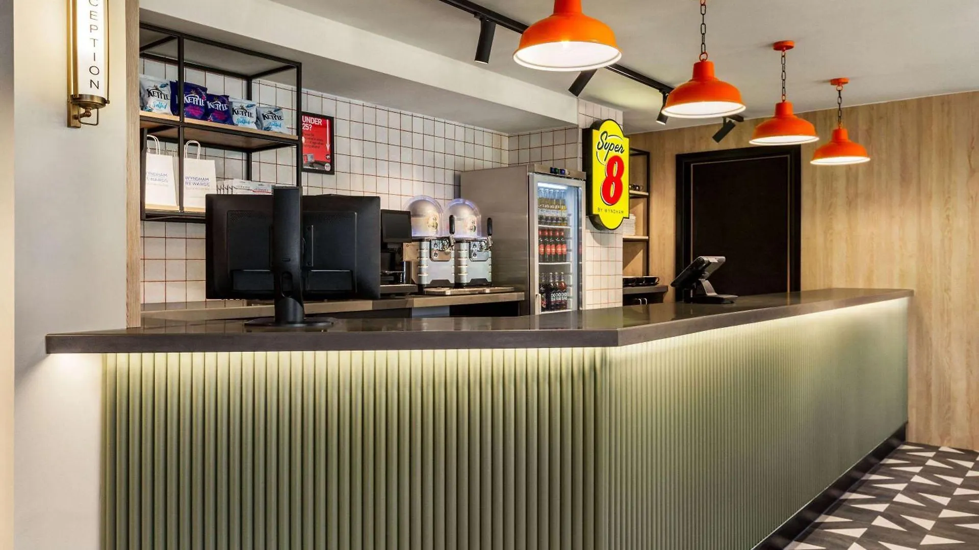 Super 8 By Wyndham Chester East