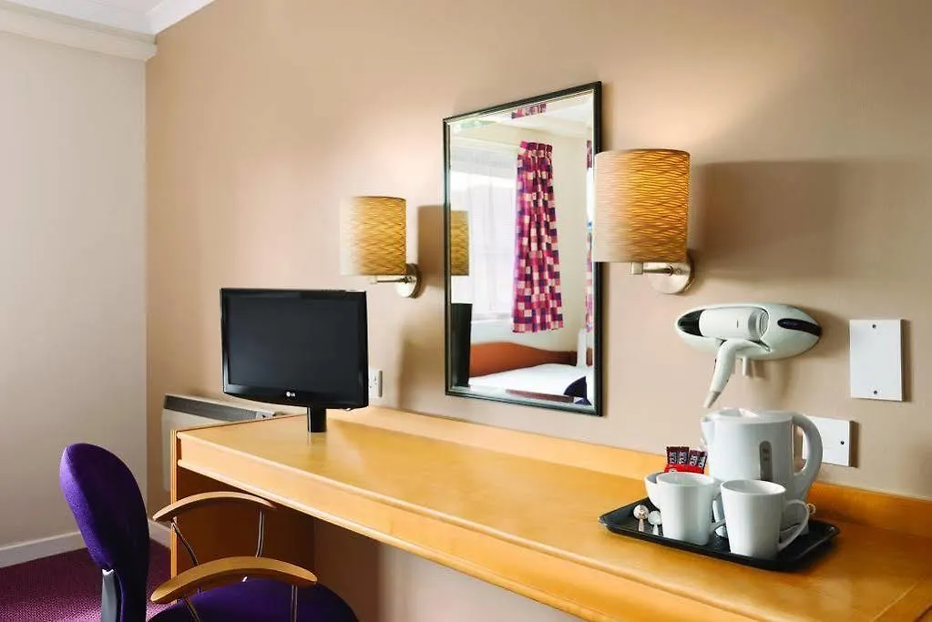 Super 8 By Wyndham Chester East